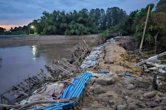 Flooding hits 17 Thai provinces, mostly in Central Plain, North