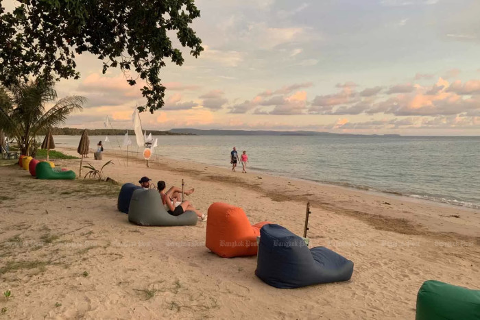 UK warns against travel to Trat