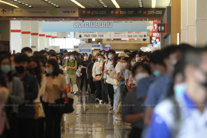 Thai grads shun full-time work amid growing insecurity