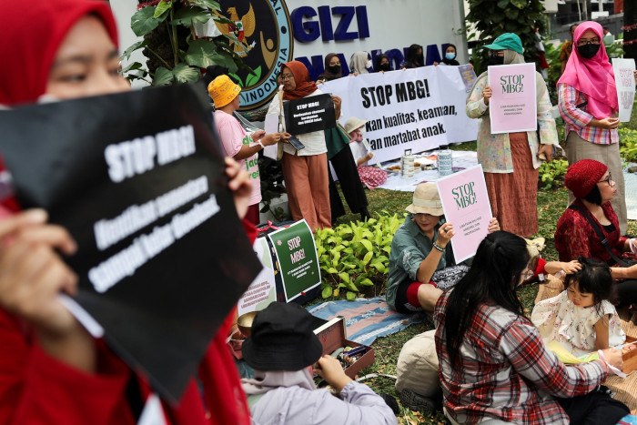 Indonesia’s free-lunch programme under fire