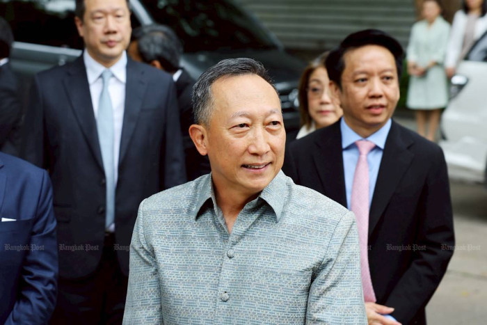 Minister on hot seat over scam reports