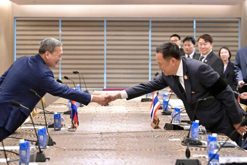 Thai PM stands firm on conditions for reopening border with Cambodia