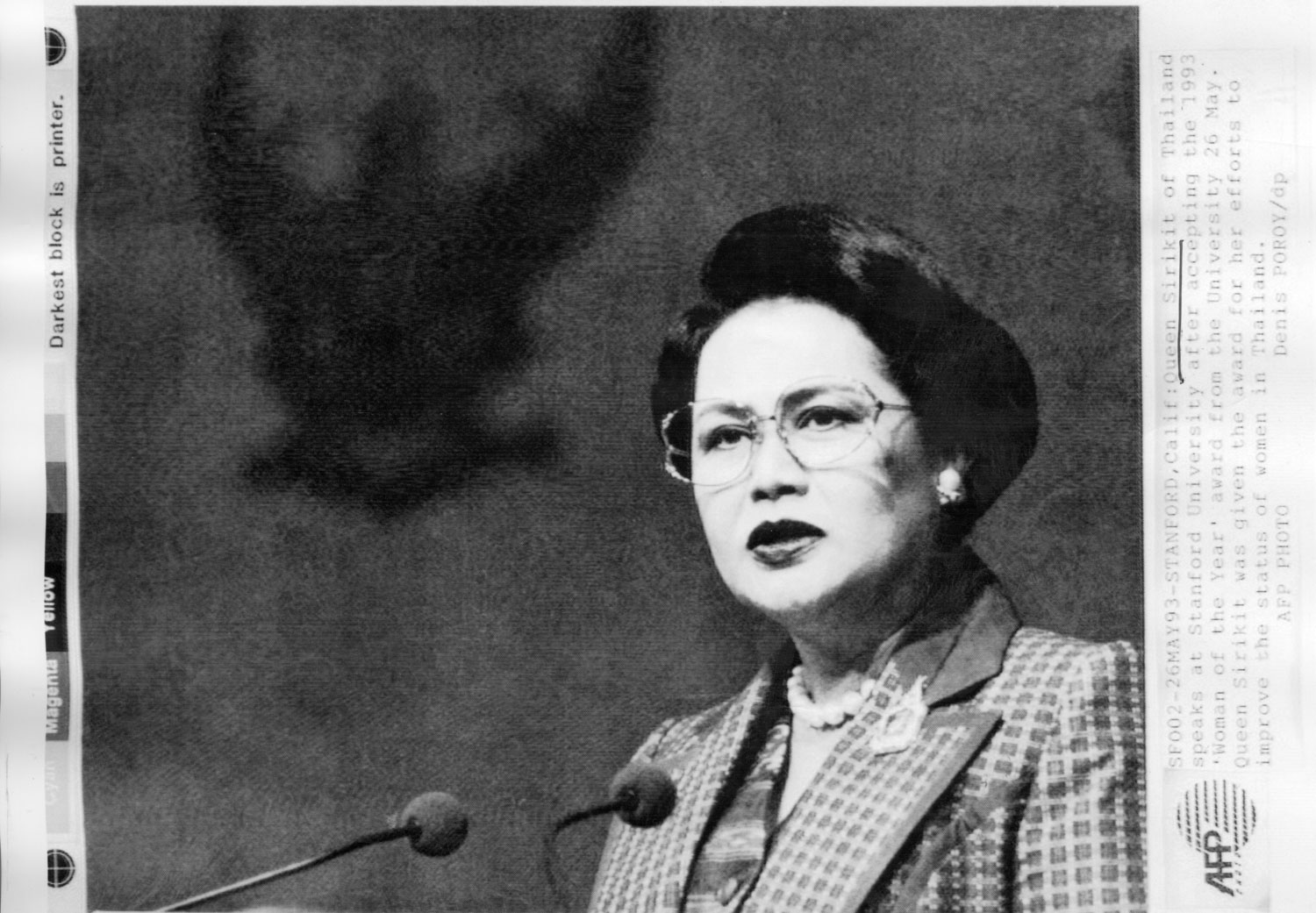 Queen Sirikit speaks at Stanford University in the US after accepting its 1993 Woman of the Year award, recognising her efforts to improve the status of women in Thailand. (Photo: AFP)