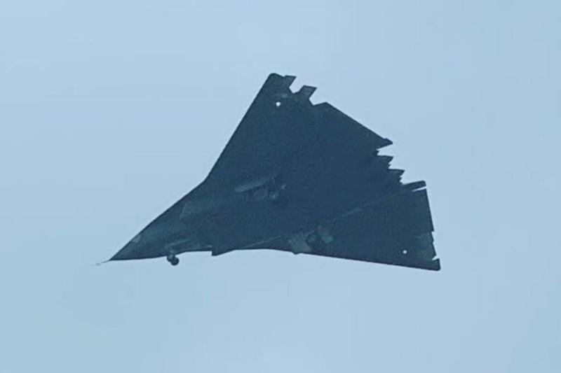 Photos circulating on Chinese social media since Tuesday showed what appeared to be Chengdu Aircraft Corporation’s sixth-generation fighter jet, unofficially referred to as the J-36, conducting a test flight. (Photo: X via South China Morning Post)