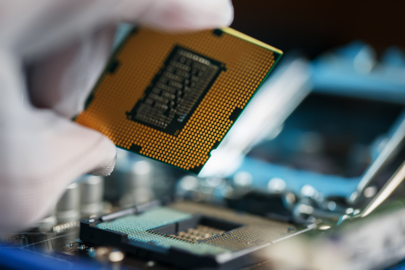 Chinese police bust counterfeit chip factory supplying hardware makers