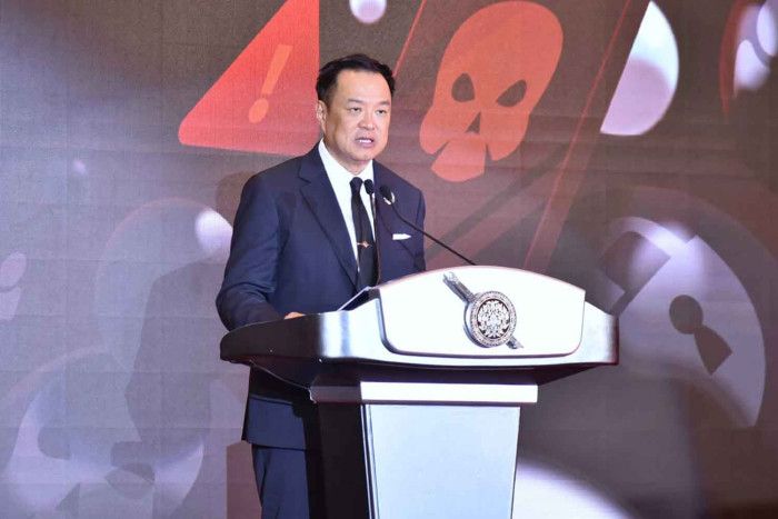Thai PM Anutin again declares war on scammers