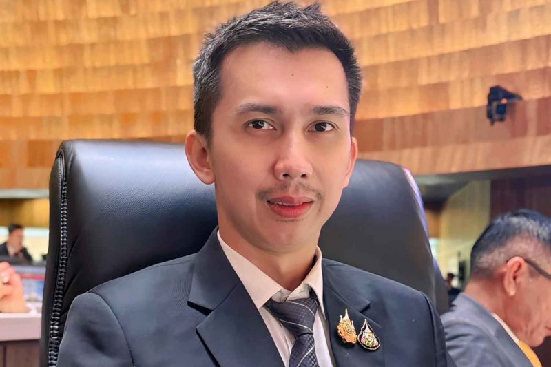 Songkhla MP Chonnapat Naksua has said the allegations against him stem from an investigation in 2021 in which he was cleared. (Photo from his Facebook page)
