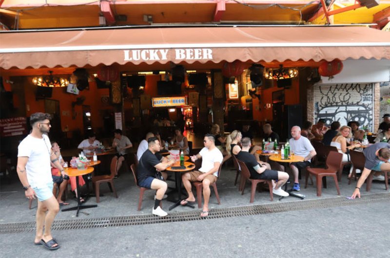 Minister explains move to lift afternoon alcohol ban