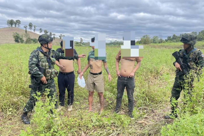 Three Chinese fleeing bombed KK Park sneak into Thailand