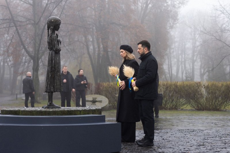 Ukraine President Volodymyr Zelensky and his wife Olena Zelenska pay tribute to the victims of the famine of 1932-33 at the National Museum of the Holodomor-Genocide in Kyiv on Nov 22, 2025. (Photo: Ukrainian Presidential Press Service via AFP)