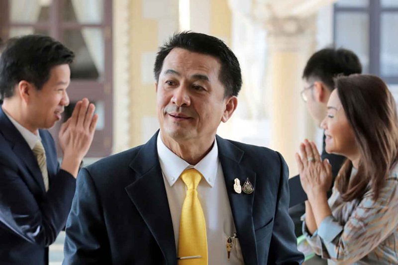 Dr Cholnan Srikaew