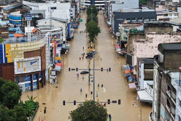 Hat Yai ordered evacuated as flooding intensifies