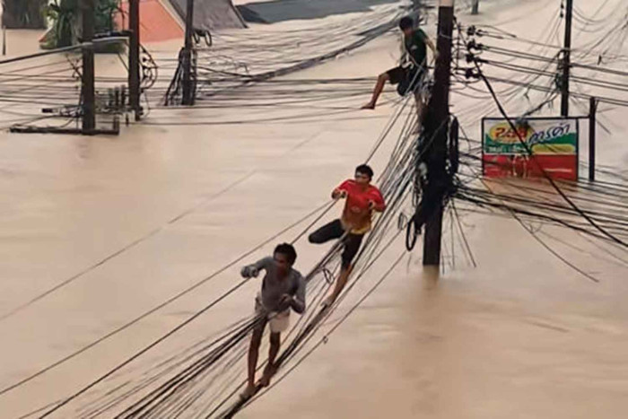 Rising water forces hospital airlift