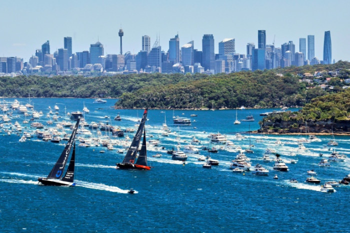 Lawconnect bid for Sydney-Hobart hat-trick faces challenge