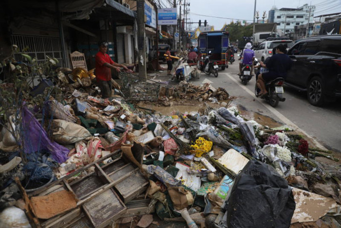 Flood death toll in South rises to 145