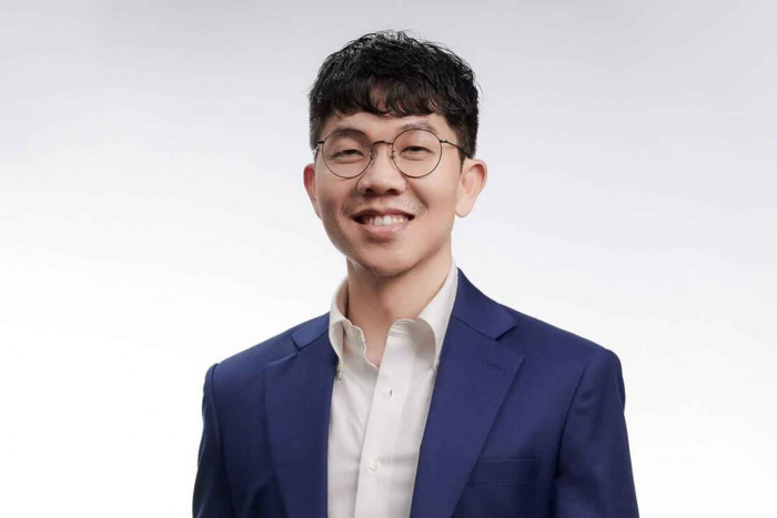 Line pivots to new role in digital economy