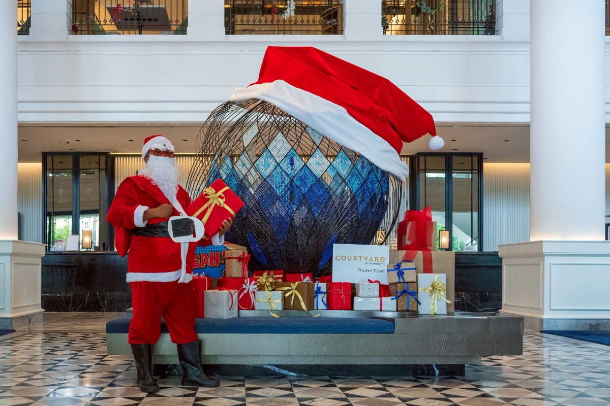 Spreading the holiday cheer