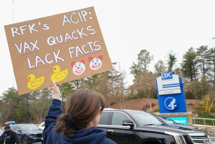 US panel scraps hepatitis B vaccine guidance for newborns