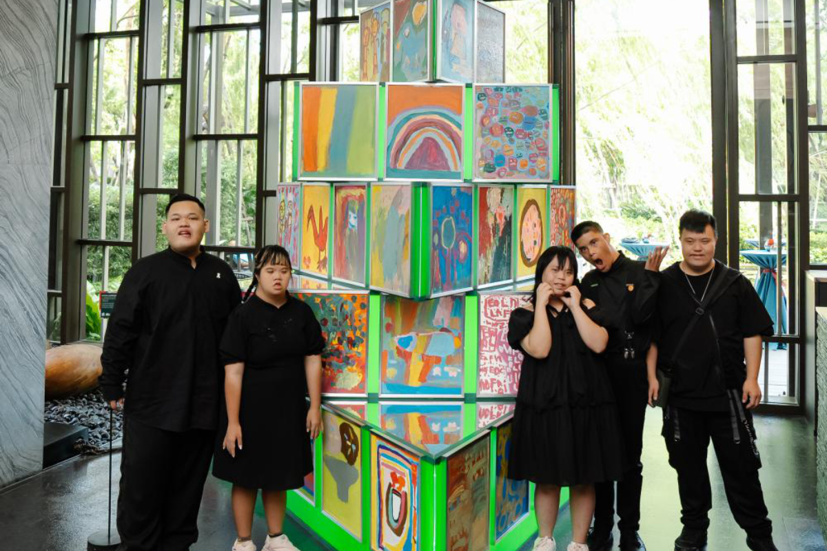 Extra Xmas cheer arrives  at Kimpton Maa-Lai Bangkok