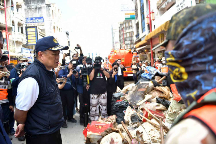 PM sets 14-day target for Hat Yai cleanup job