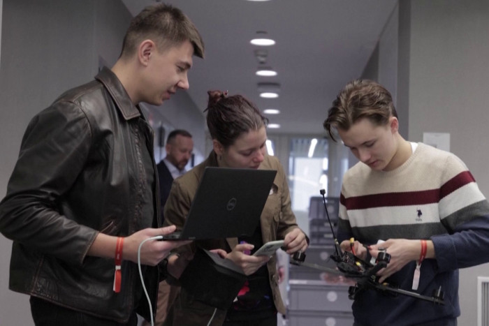 Defence tech experts use lessons from Ukraine for new tech warfare