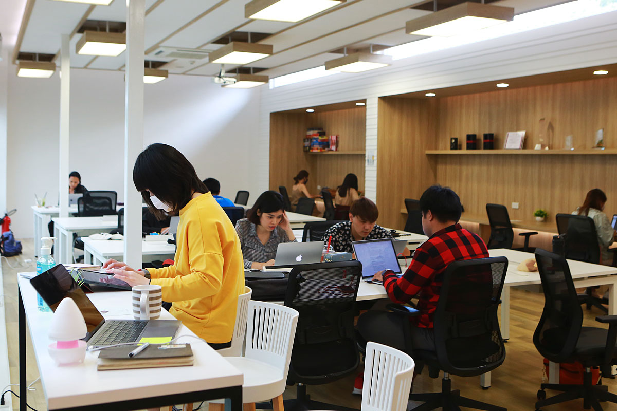 Rooms made for waiting: Bangkok’s third space culture