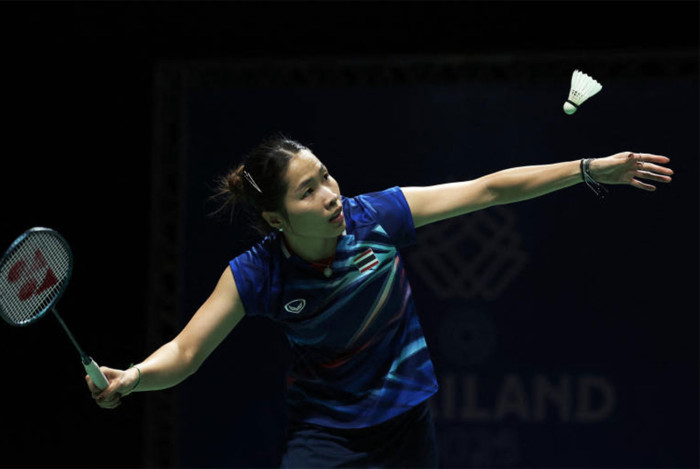 Supanida and Ratchanok march into badminton semis