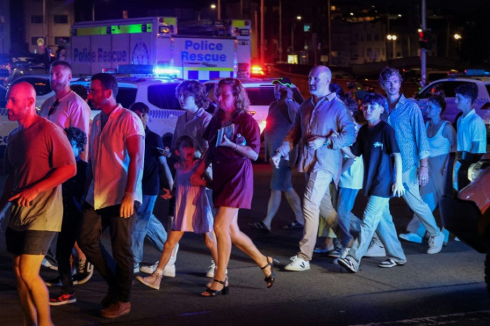Shooting at Australia's Bondi Beach kills 9