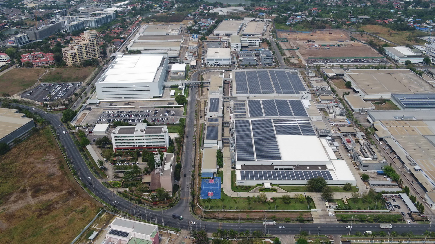 Mr Pochara says Thailand’s future in the digital era depends on building a strong and sustainable tech system.