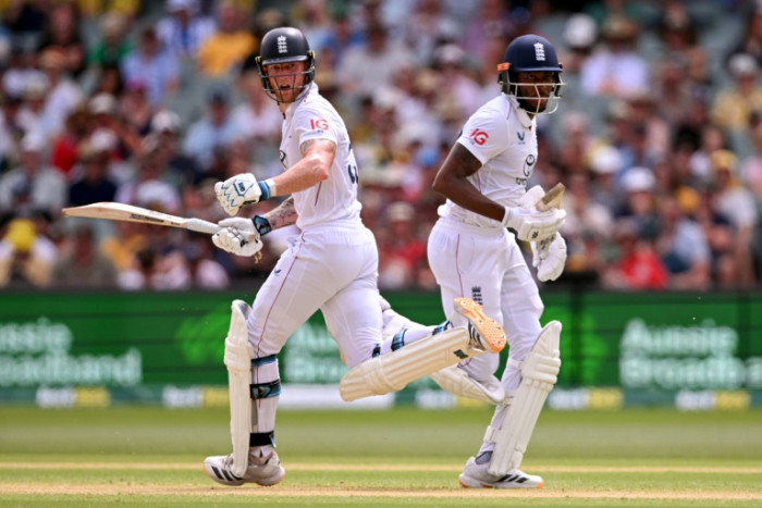 Stokes's 83 gives England hope as Australia lead by 102 in 3rd Test