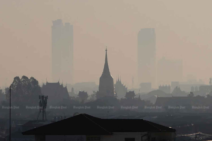 Unsafe levels of smog in Bangkok and 30 provinces