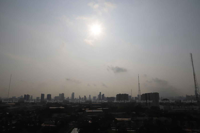 Unsafe levels of smog in Bangkok and 23 provinces