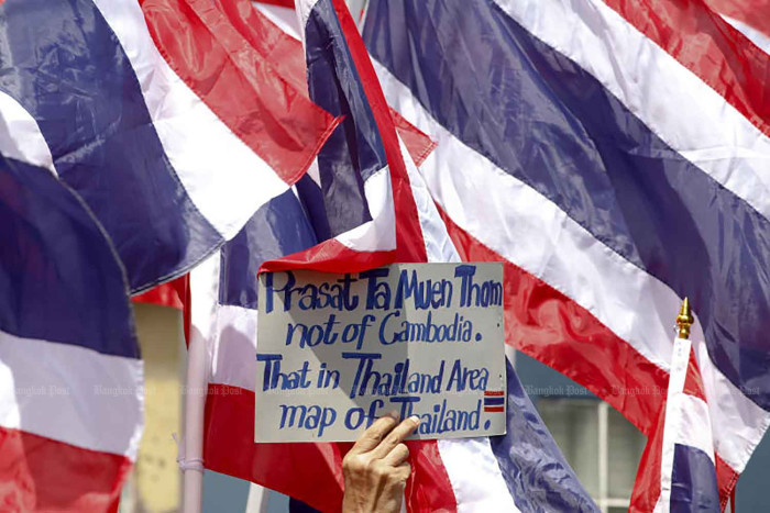 Politics -- a year of turmoil and transition