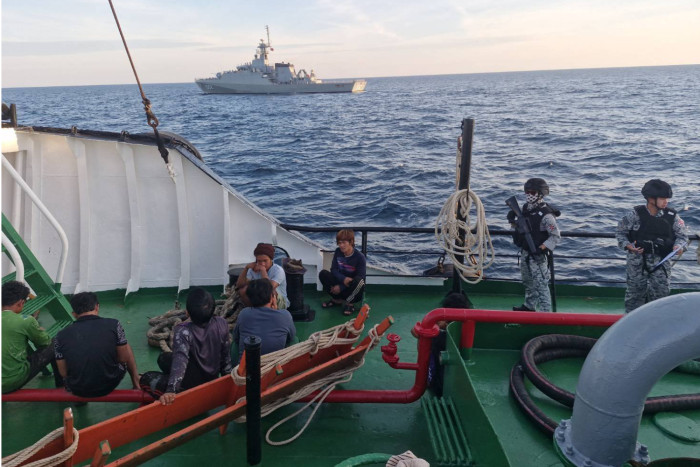 Thai navy seizes tanker suspected of smuggling oil to Cambodia