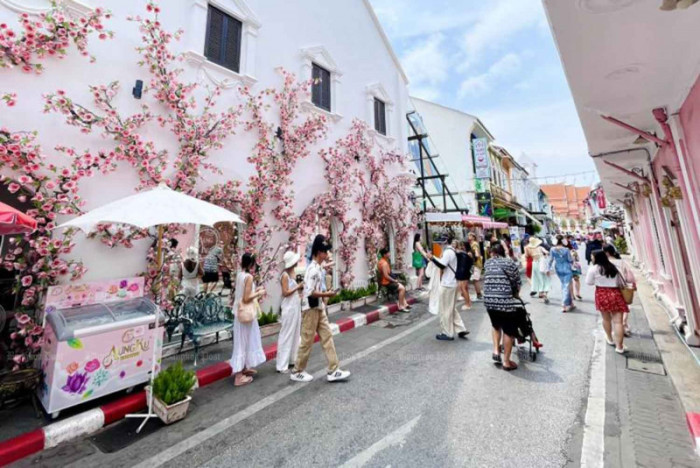 Record Phuket arrivals fail to lift revenue