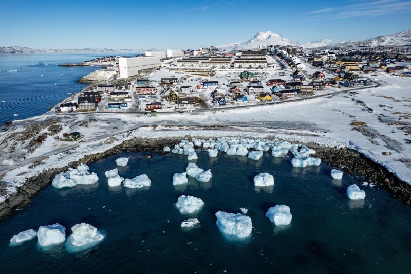 Icebergs float in the waters off Nuuk, the capital of Greenland, on March 11, 2025. (Photo: AFP)