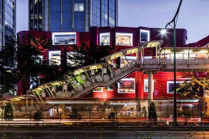 Bangkok office landscape at critical juncture