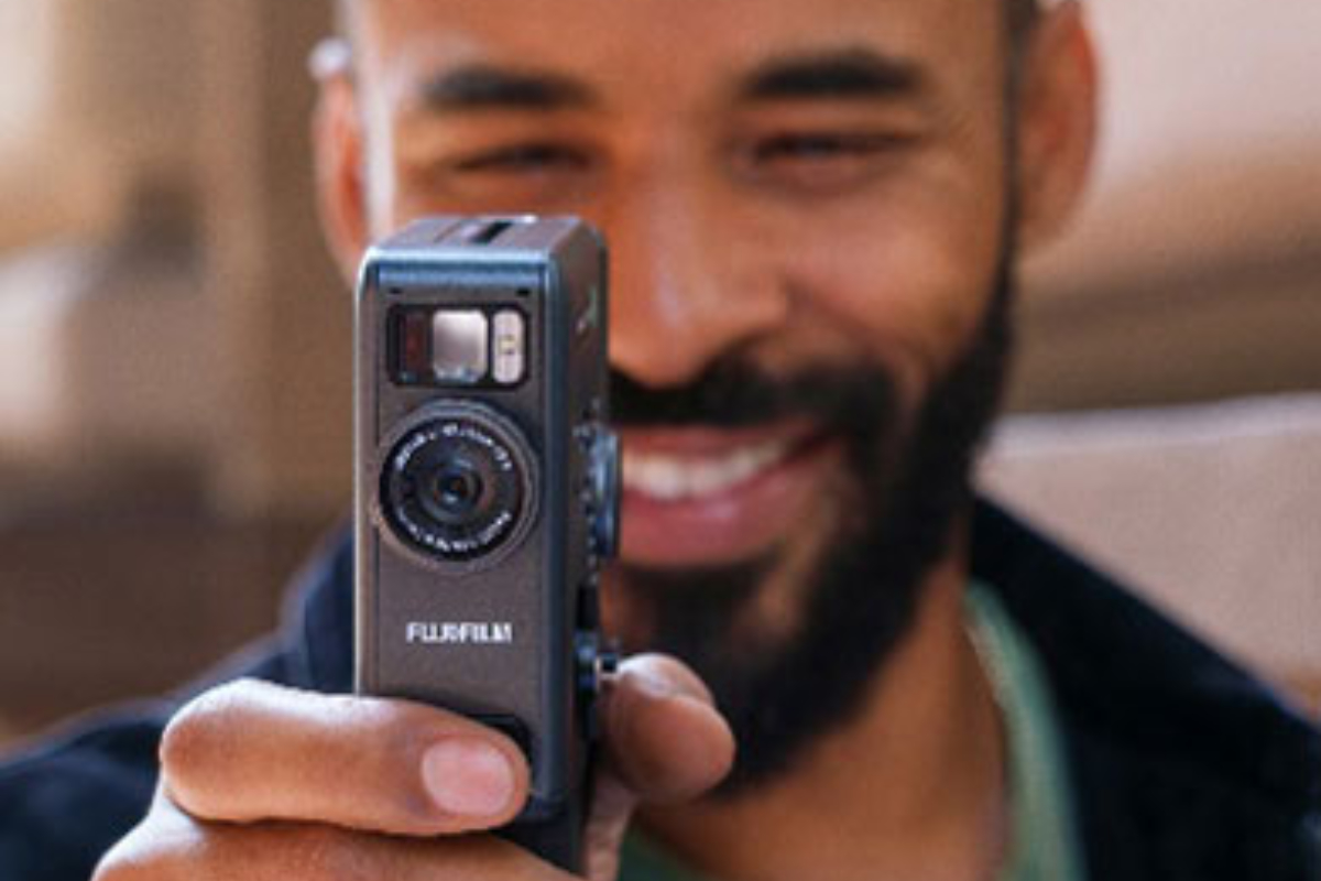 Fujifilm to launch Super 8-inspired mini camera in Japan