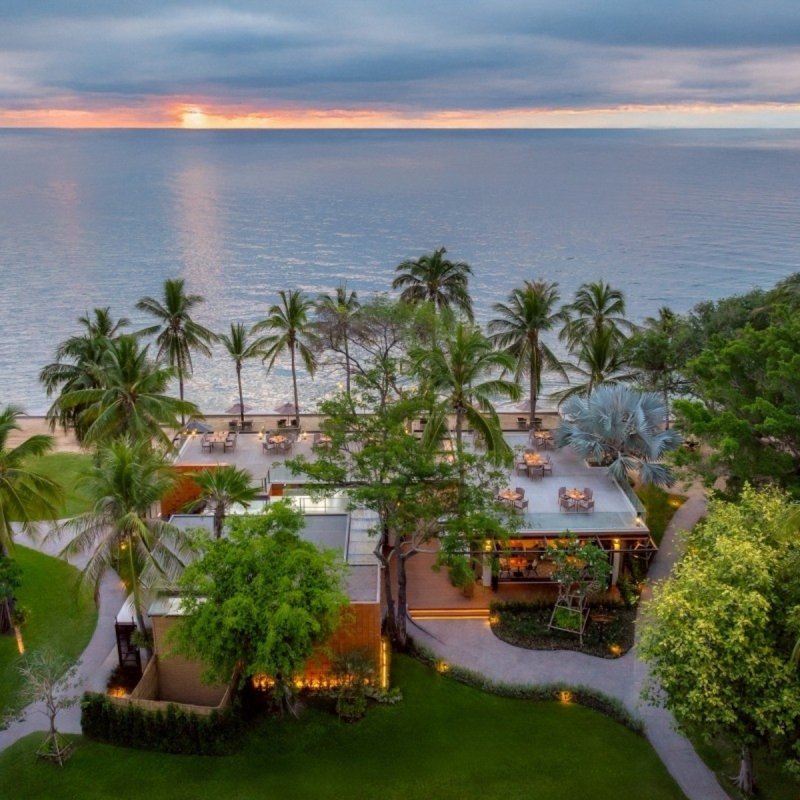 A sanctuary by the beach