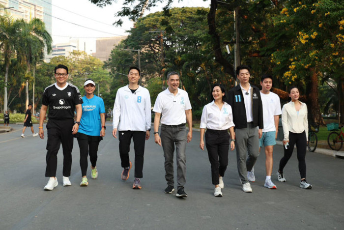 Abhisit touts three laws for clean air