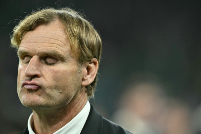 All Blacks fire coach Robertson