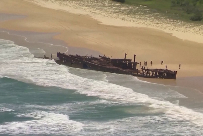 Canadian tourist found dead on Australian island surrounded by dingoes