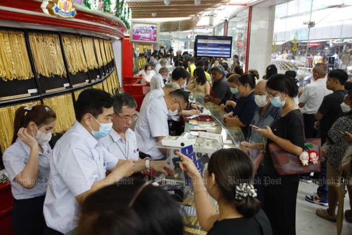 Thai gold traders with at least B10bn in annual transactions must report to central bank