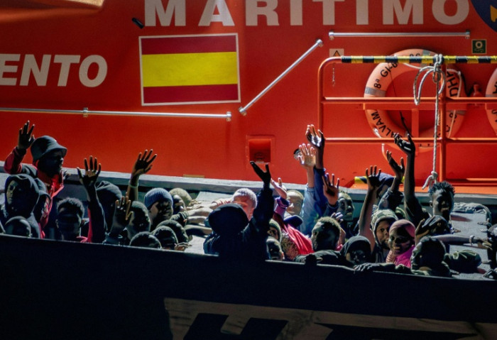 Spain to regularise 500,000 undocumented migrants