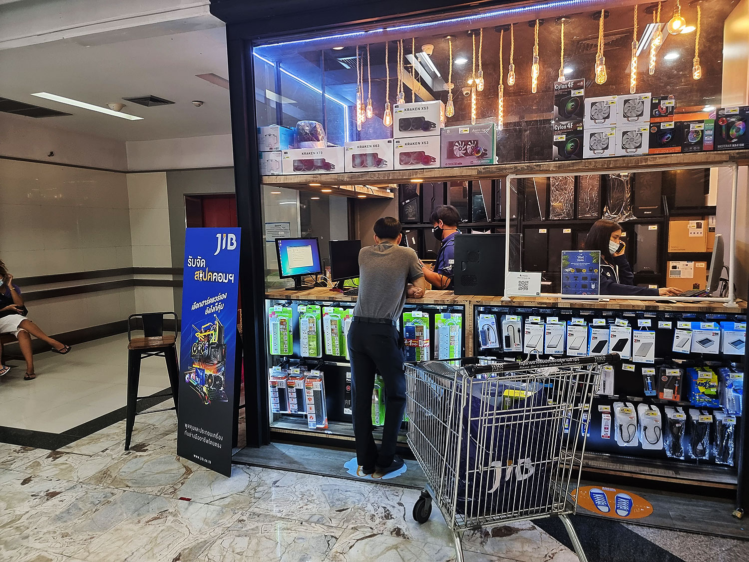 Bangkok Post - Where Bangkokians go to fix their phones and laptops