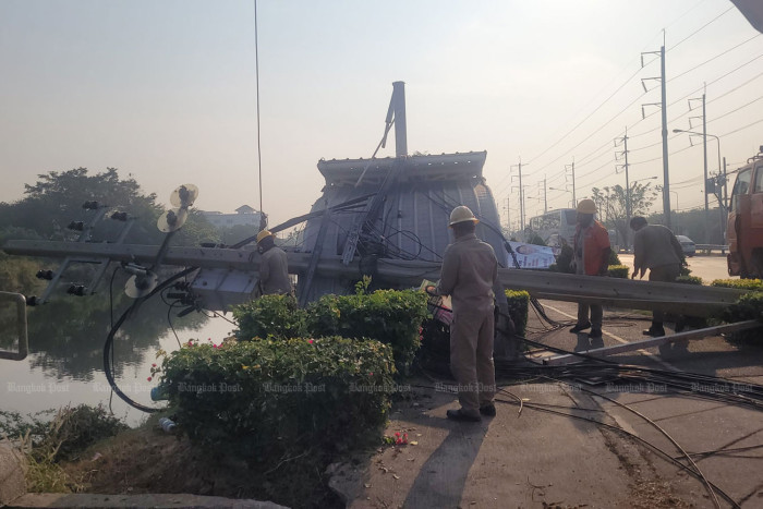 Truck topples 70 power poles in Samut Prakan