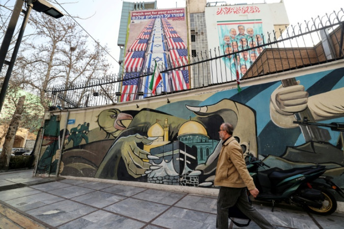 Turkey offers to mediate as Trump softens Iran threats