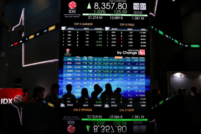 Indonesian stocks fall after last week's dramatic shake-up, $80 billion rout