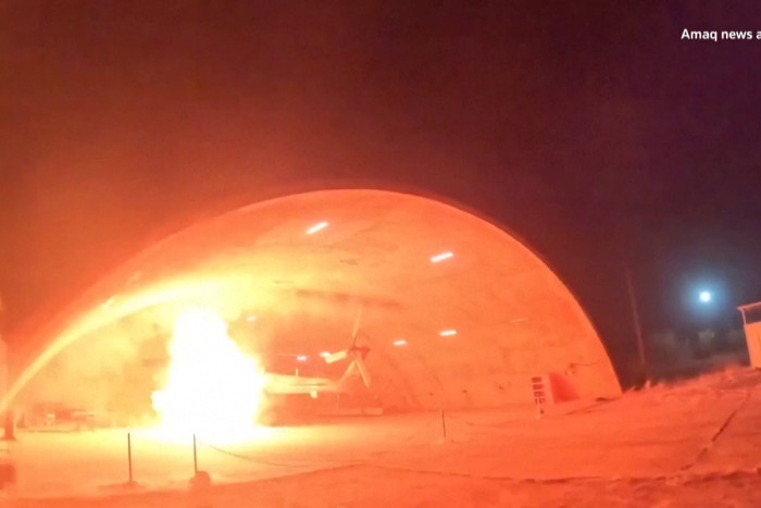 Video shows Islamic State fighters roaming Niger airport during raid