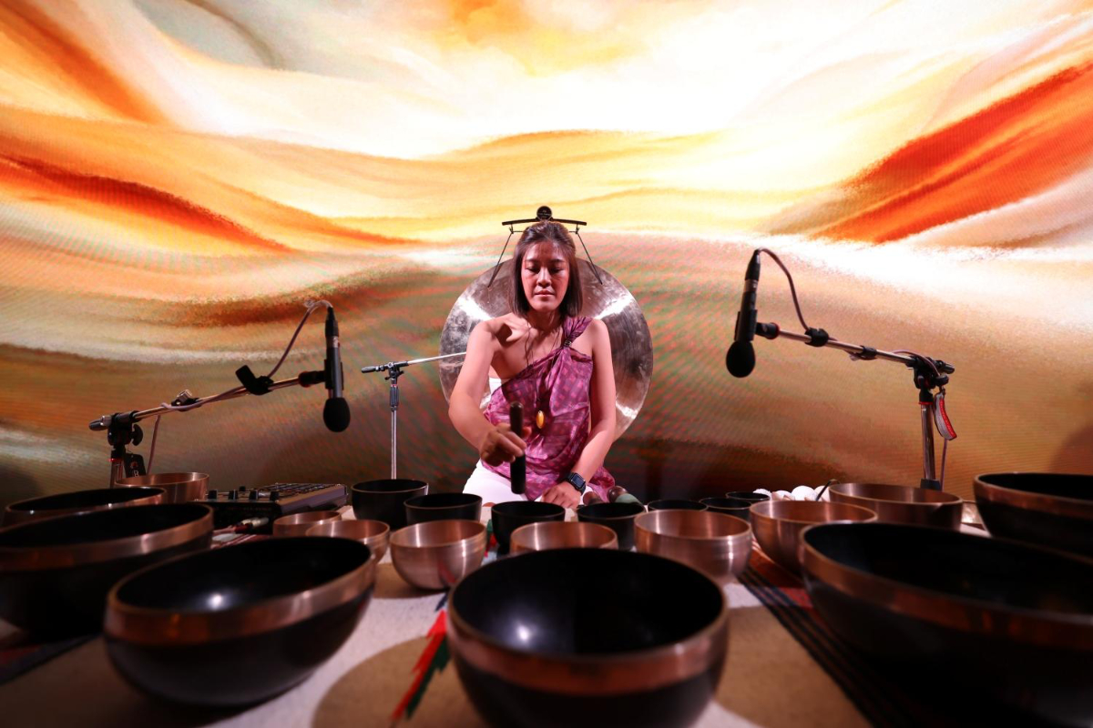 Restore your balance at 'ViVa La Mess'